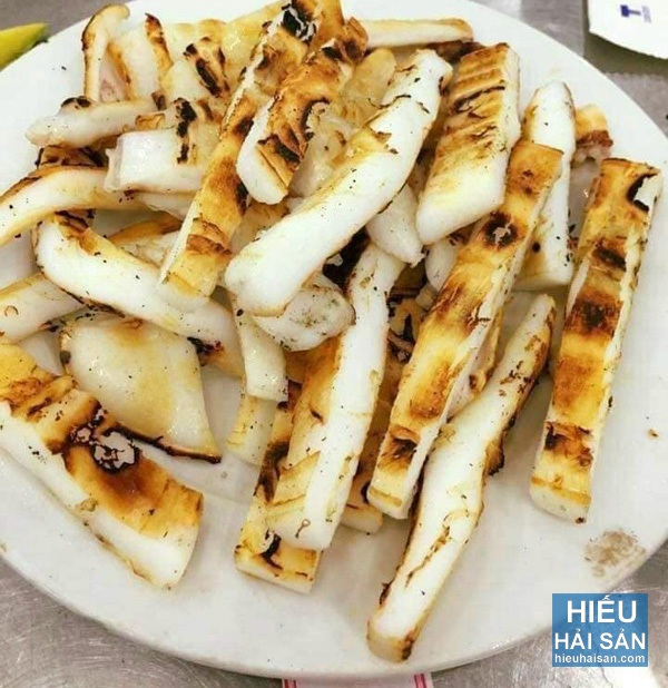 mực một nắng nướng than